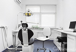 Кабинет стоматолога-ортопеда на 1 этаже